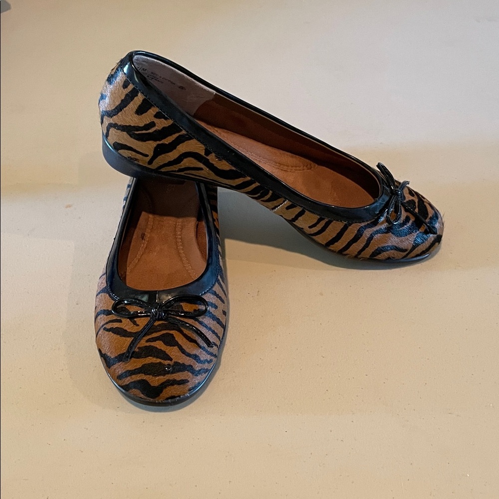 Aerosoles Tiger Print Women's Flats
